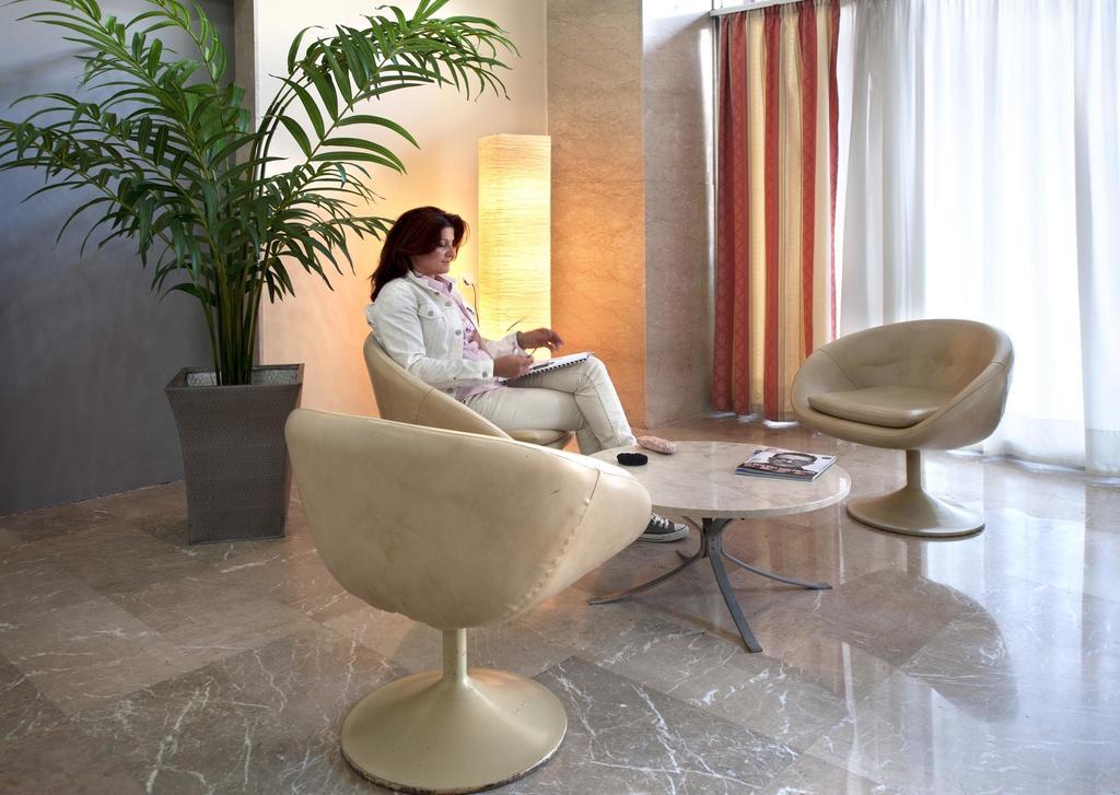 Paolo Hotel Loutráki Extérieur photo
